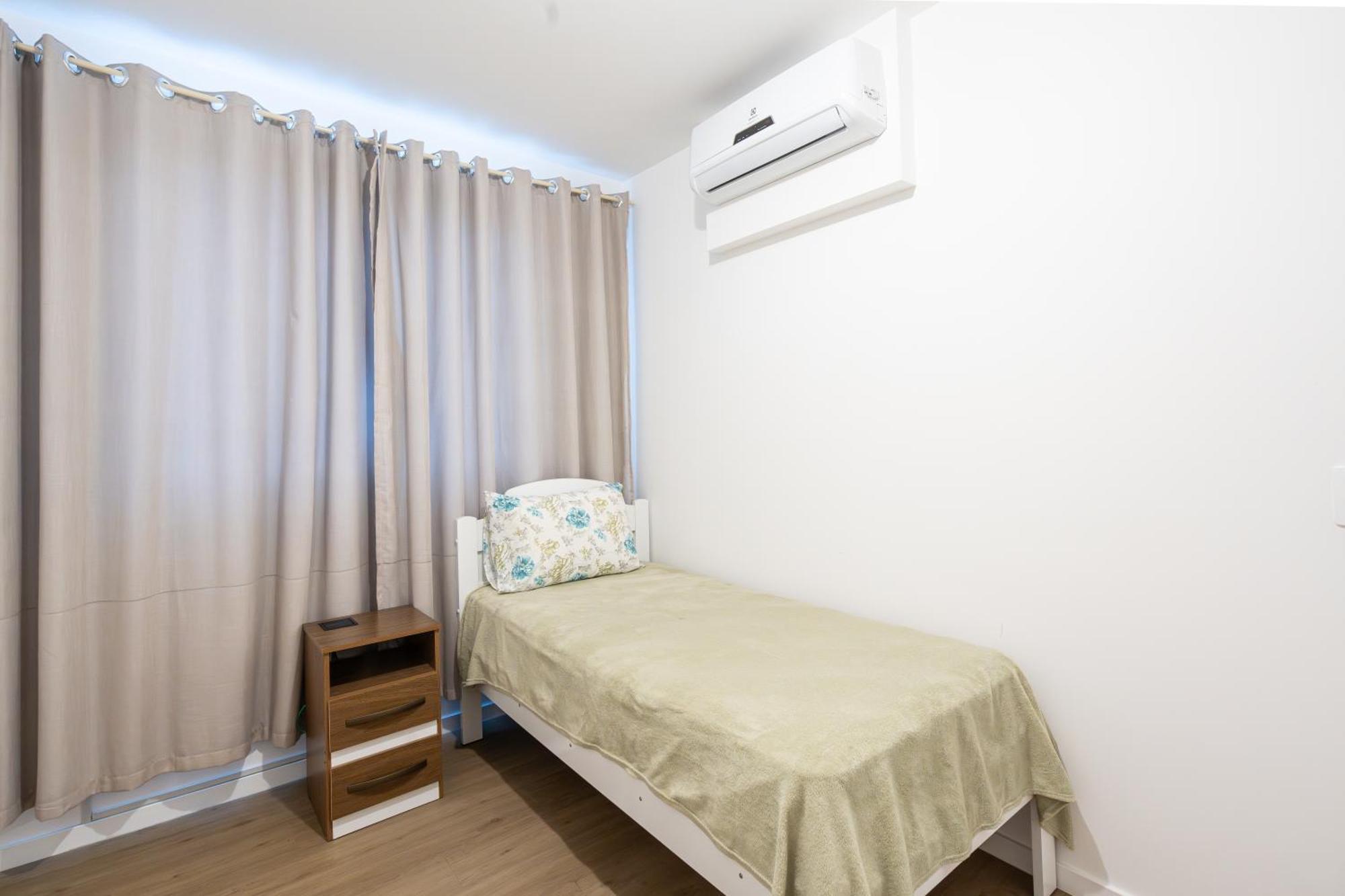 شقة Apartamento 150M Da Praia Com Sacada, Wi-Fi Ar Condicionado, Piscina, Portaria 24H, Playground E Vaga De Garagem Piçarras الغرفة الصورة